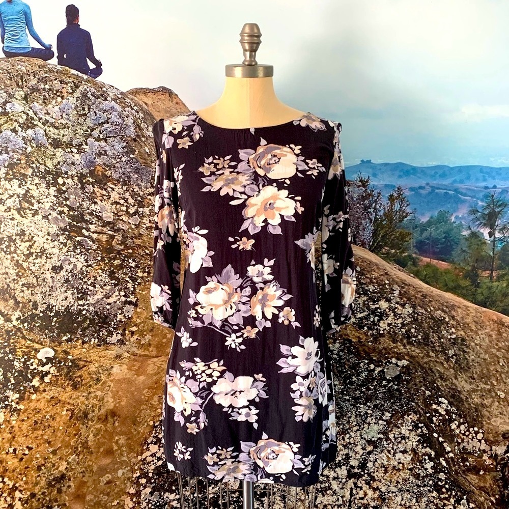 Old Navy Women’s Floral 3/4 Sleeve Shift Mini Dress XS
